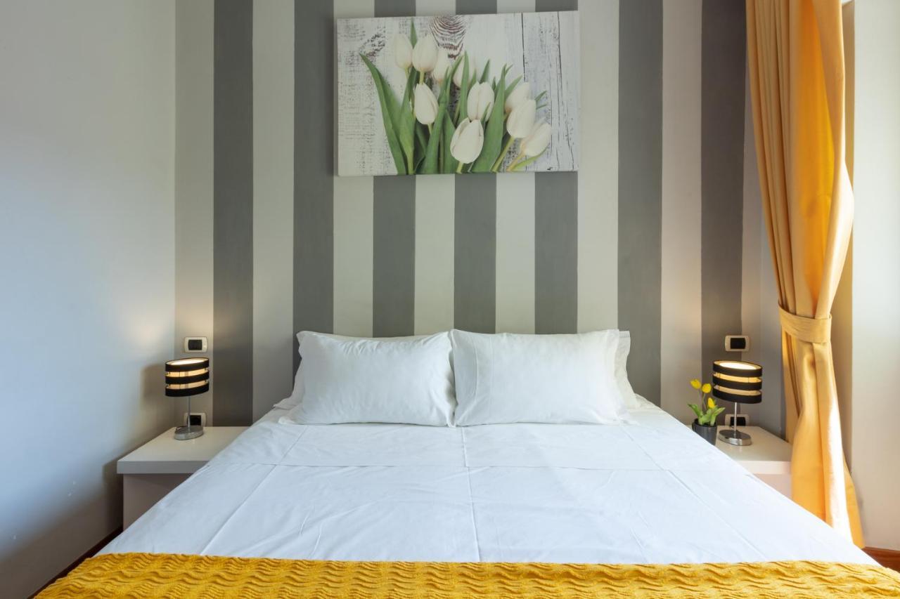 Bed And Breakfast Del Fiore 칼리아리 외부 사진