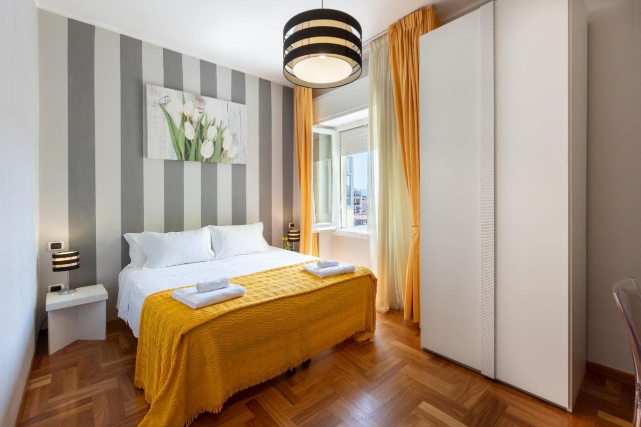 Bed And Breakfast Del Fiore 칼리아리 외부 사진