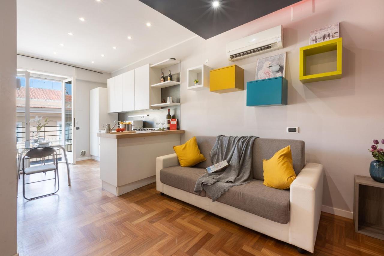Bed And Breakfast Del Fiore 칼리아리 외부 사진